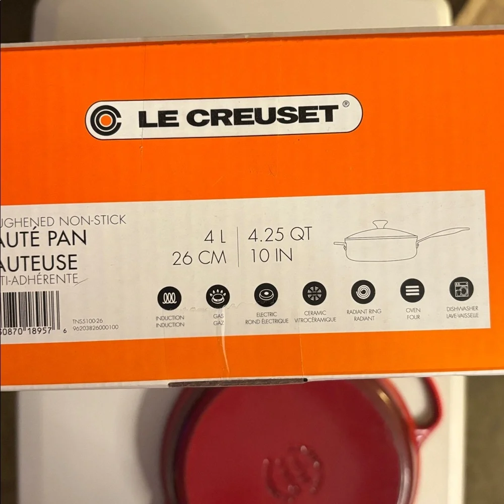 Le Creuset 10.25” Red Cast Iron Skillet with Lid - Picture 8 of 8